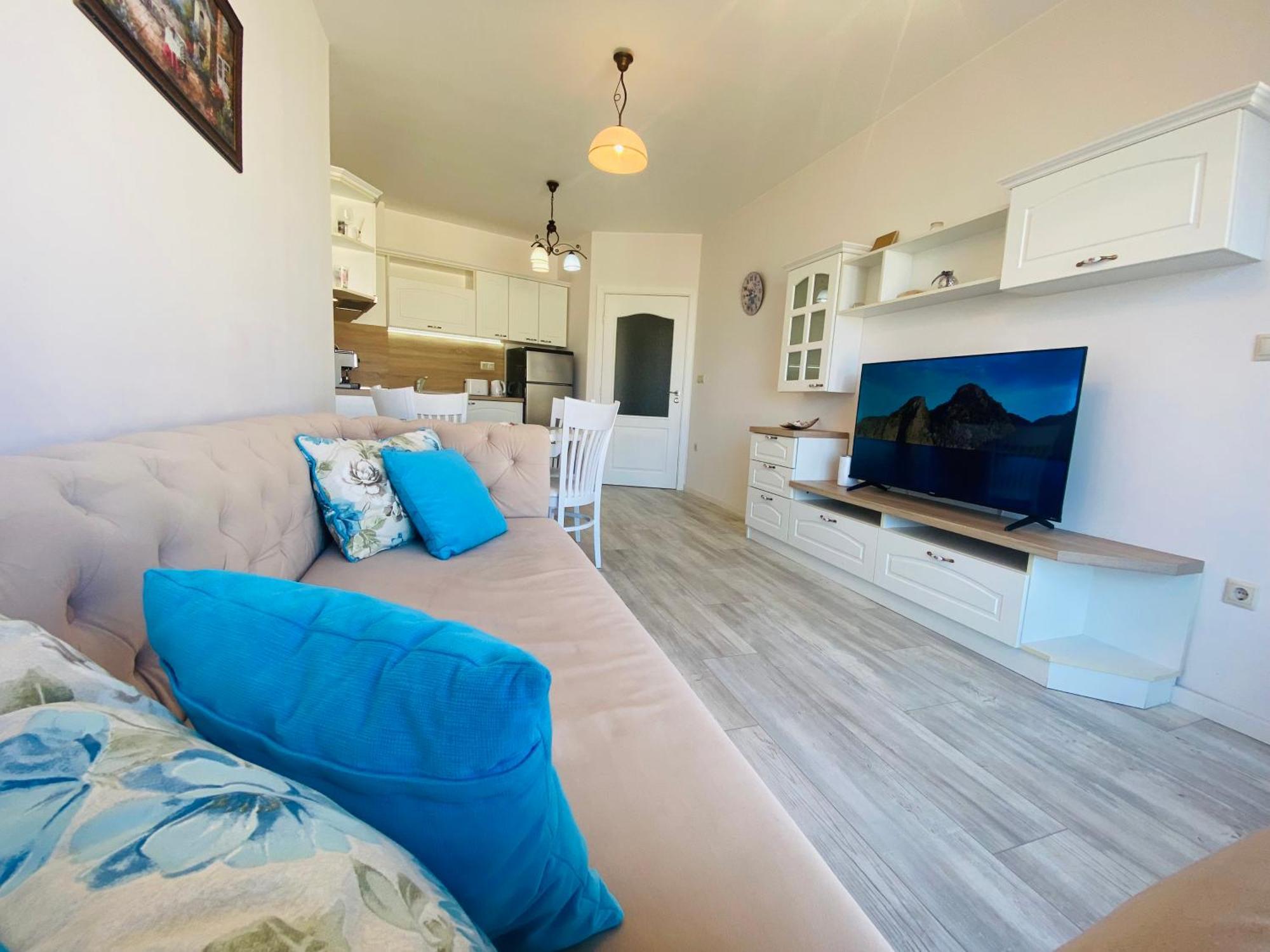 1Bd Ap In La Mer Complex Private Beach And Pool Golden Sands Exterior foto